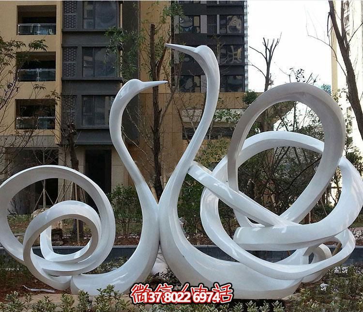 創意天鵝雕塑，為公園和小區帶來抽象的藝術氛圍