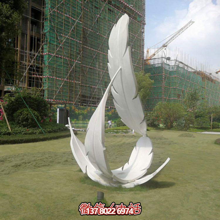 不銹鋼創(chuàng)意羽毛雕塑，為您的戶外園林帶來絢麗的色彩