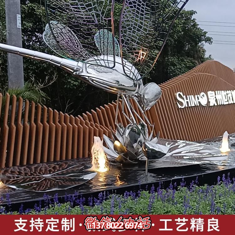 大型不銹鋼雕塑，為城市酒店、公園、商場及水景環境增添獨特景觀