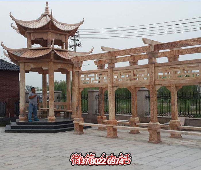 美麗的花崗巖長廊，沐浴在精致的雕刻藝術中