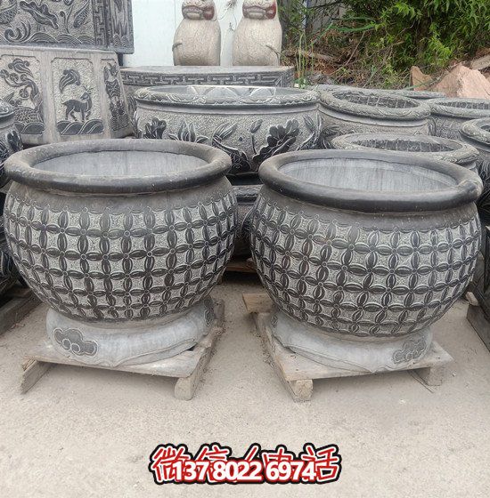 自然美學結合青石石雕、浮雕、編織、雕塑的戶外園林魚缸