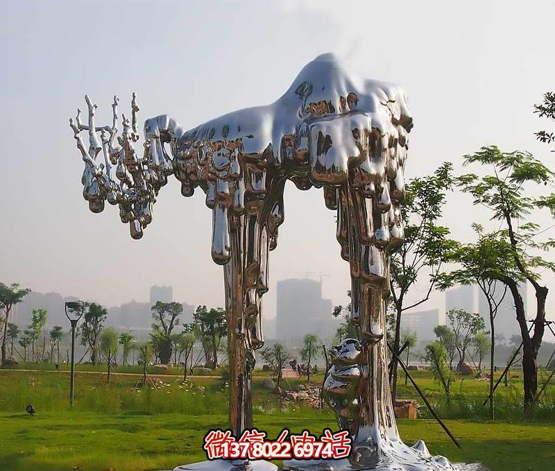 不銹鋼雕塑拱門(mén)——傳承抽象文化，融入人文精神