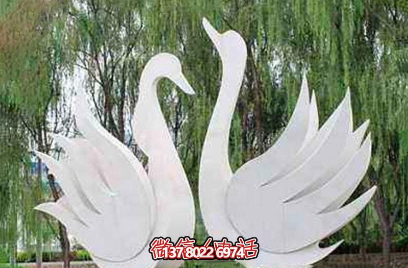 公園創意放飛玻璃鋼天鵝雕塑 公園創意放飛玻璃鋼天鵝雕塑